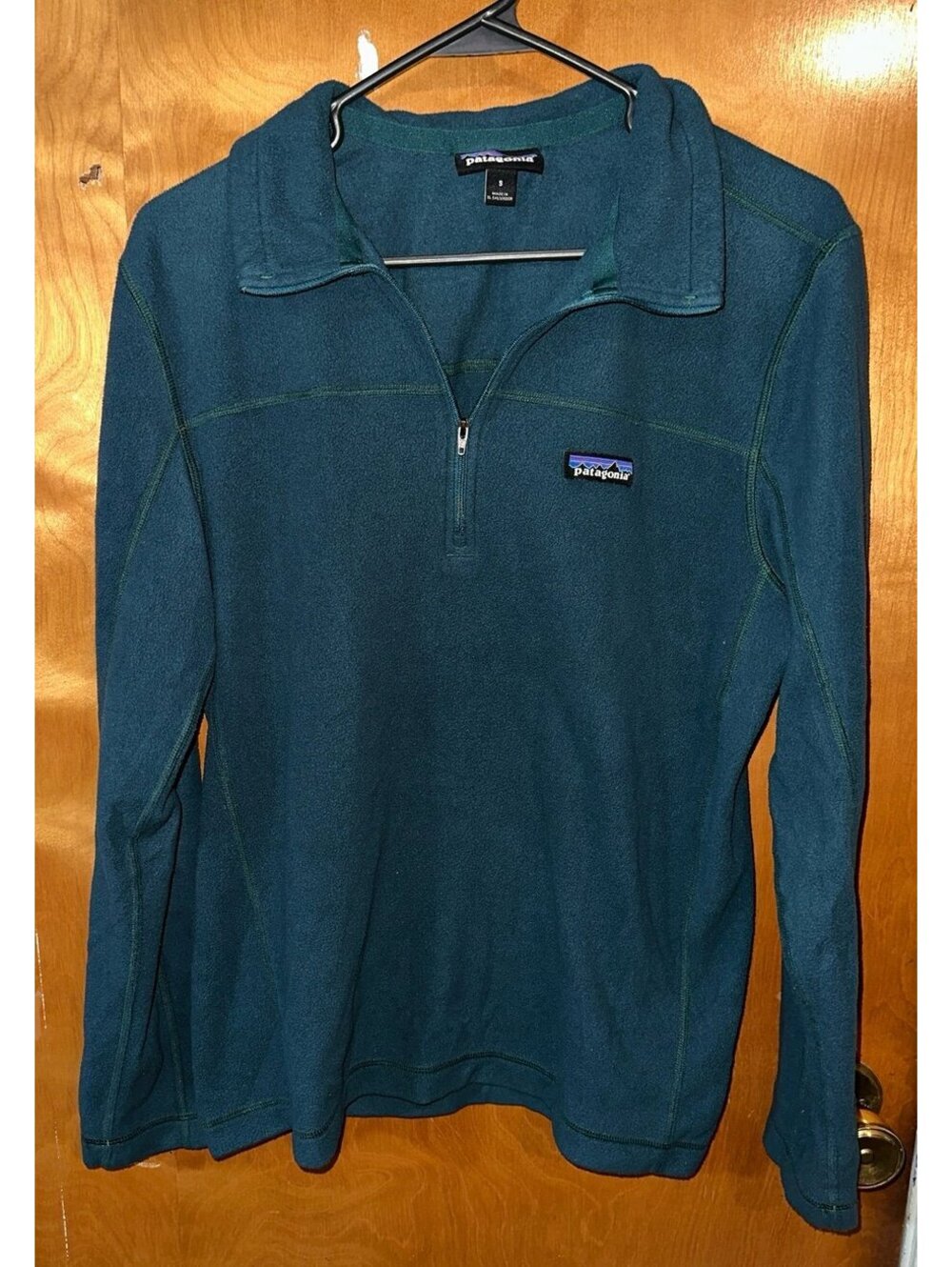 Patagonia quarter zip pullover size small